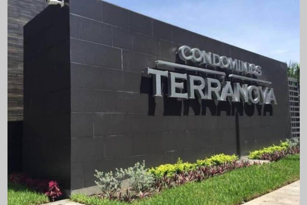 Lujoso Y Acogedor Condominio Ejecutivo/Familiar San Pedro Sula Exterior photo